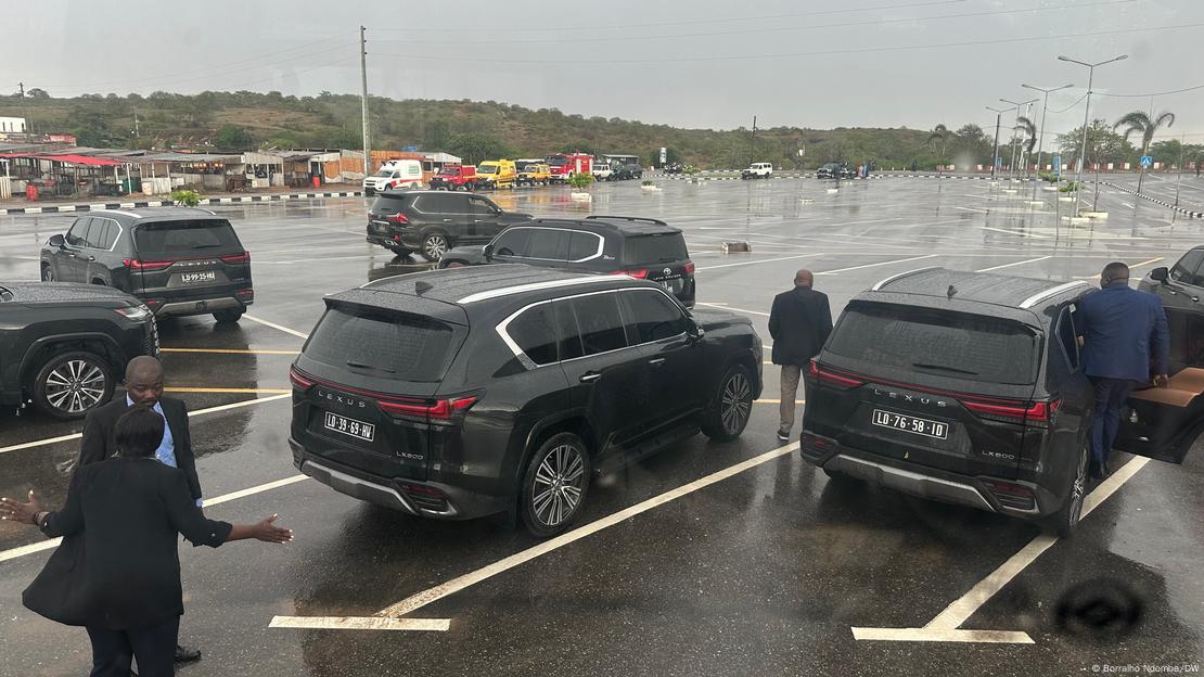 24 deputados investigados em “esquema” de carros oficiais