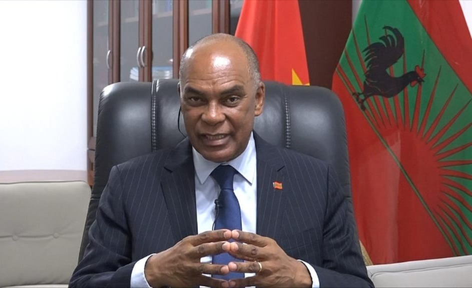 GRUPO DE JOVENS ALICIADOS PELO MPLA PARA FAZER CAMPANHA DE DESGASTE CONTRA LÍDER DA UNITA