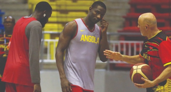 Optimismo marca viagem da Selecção para Tripoli