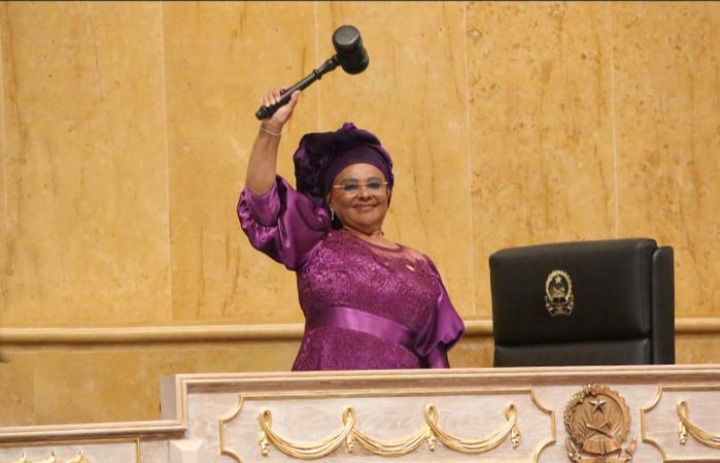 PARLAMENTO ANGOLANO REPUDIA CONTEÚDO DE TEXTO JORNALÍSTICO