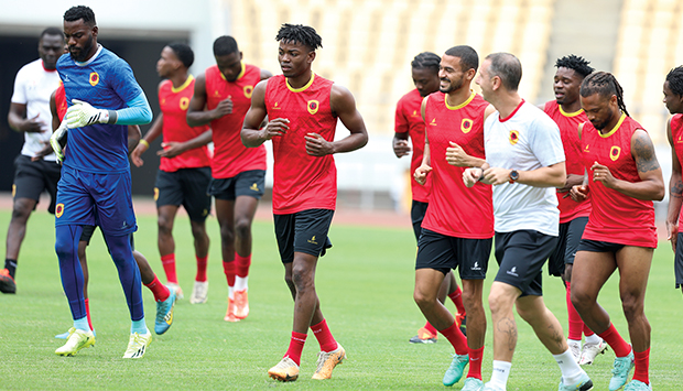 Seleccionador anuncia amanhã eleitos para Líbia e Cabo Verde