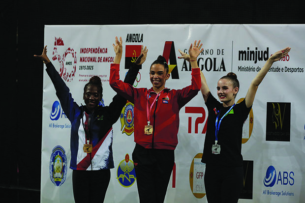 Ginástica Rítmica: Luana Gomes conquista ouro na estreia do Festival
