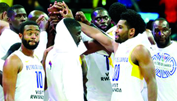 Dívida com atletas coloca Petro em risco