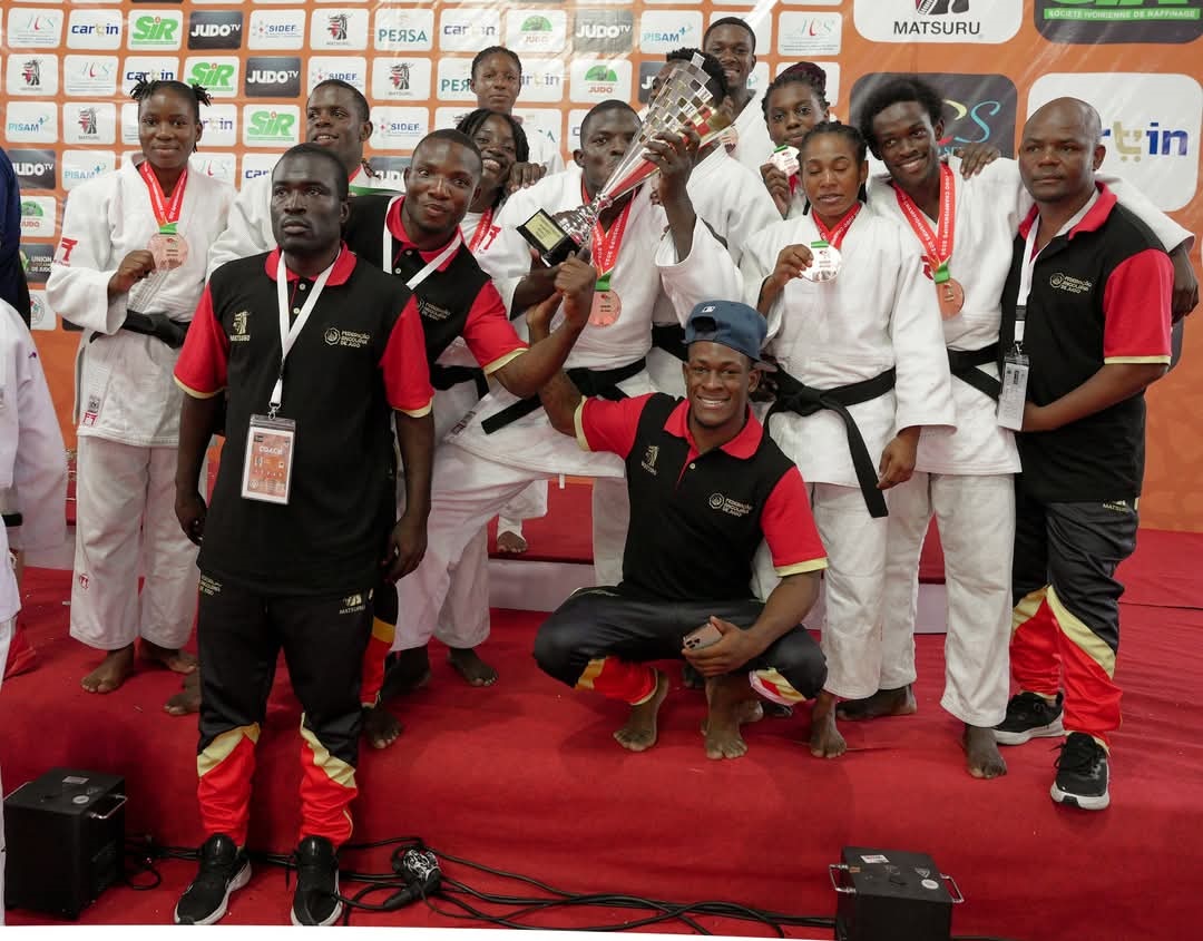 Selecção Nacional regressa ao país após feito histórico