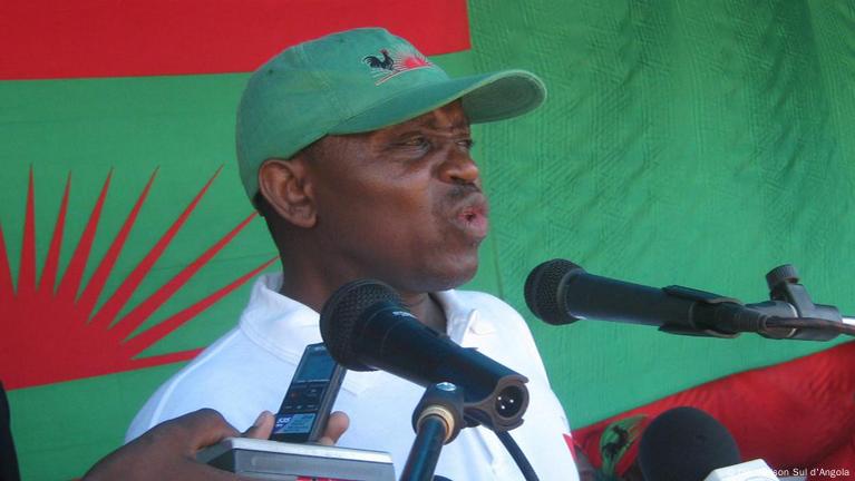 A DITADURA EM ANGOLA TEM OS SEUS PILARES