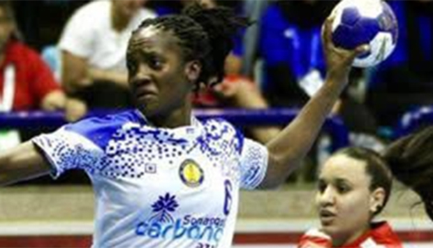 Partida de campeões anima jornada no Cairo