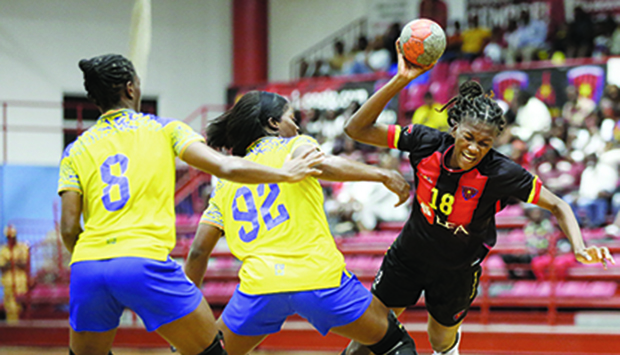 Rivais discutem acesso à final da Taça das Taças