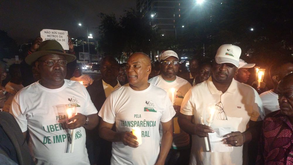 Vigília contra a liberdade — Artur Queiroz