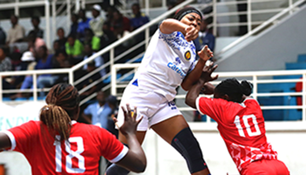 Petro e Sporting disputam passe para a final da prova