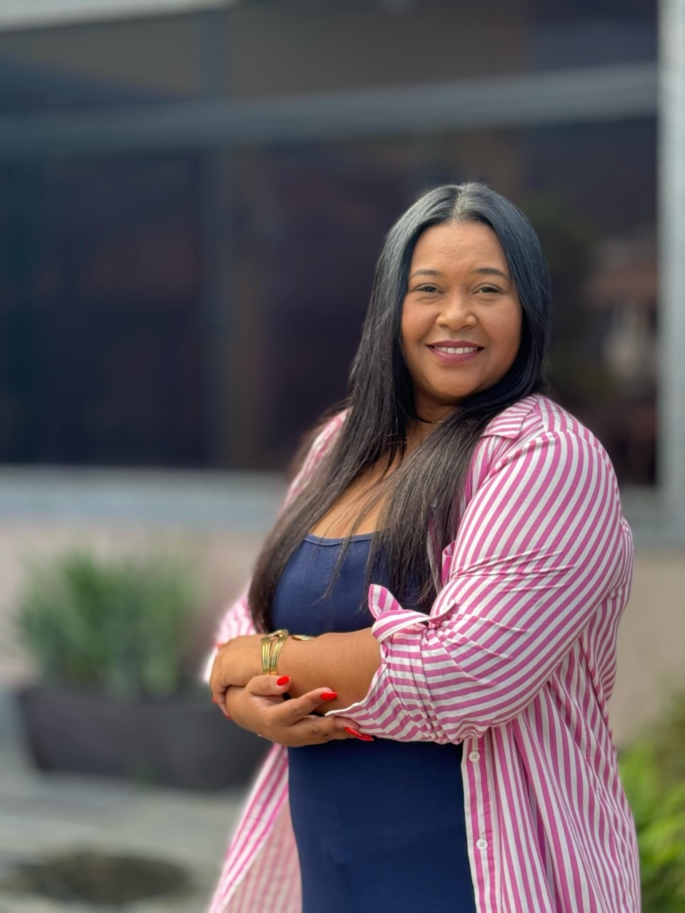 Prefeitura de Maricá e Instituto Vitae apostam na liderança de Camila Venâncio para capacitar e empoderar através da beleza