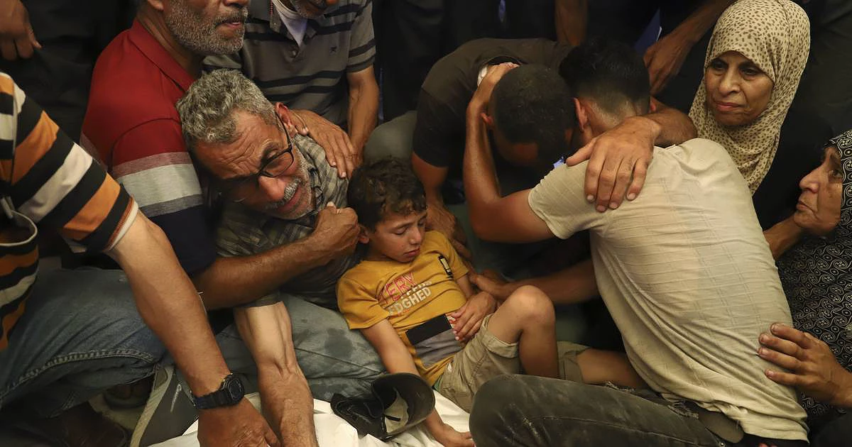 Soldados israelitas revelam que estão a receber ordens para disparar sobre civis à espera de comida em Gaza