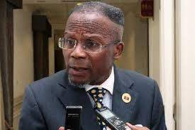 Antigo vice-ministro das Finanças espanca amante em Benguela