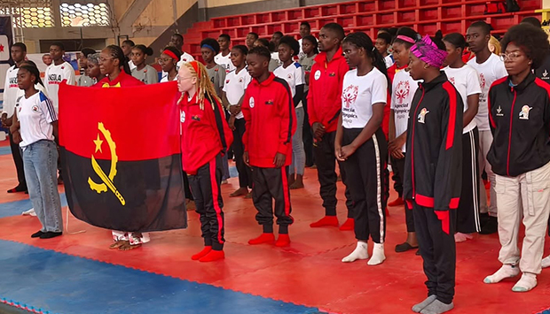 Selecções de ténis viajam para Windhoek