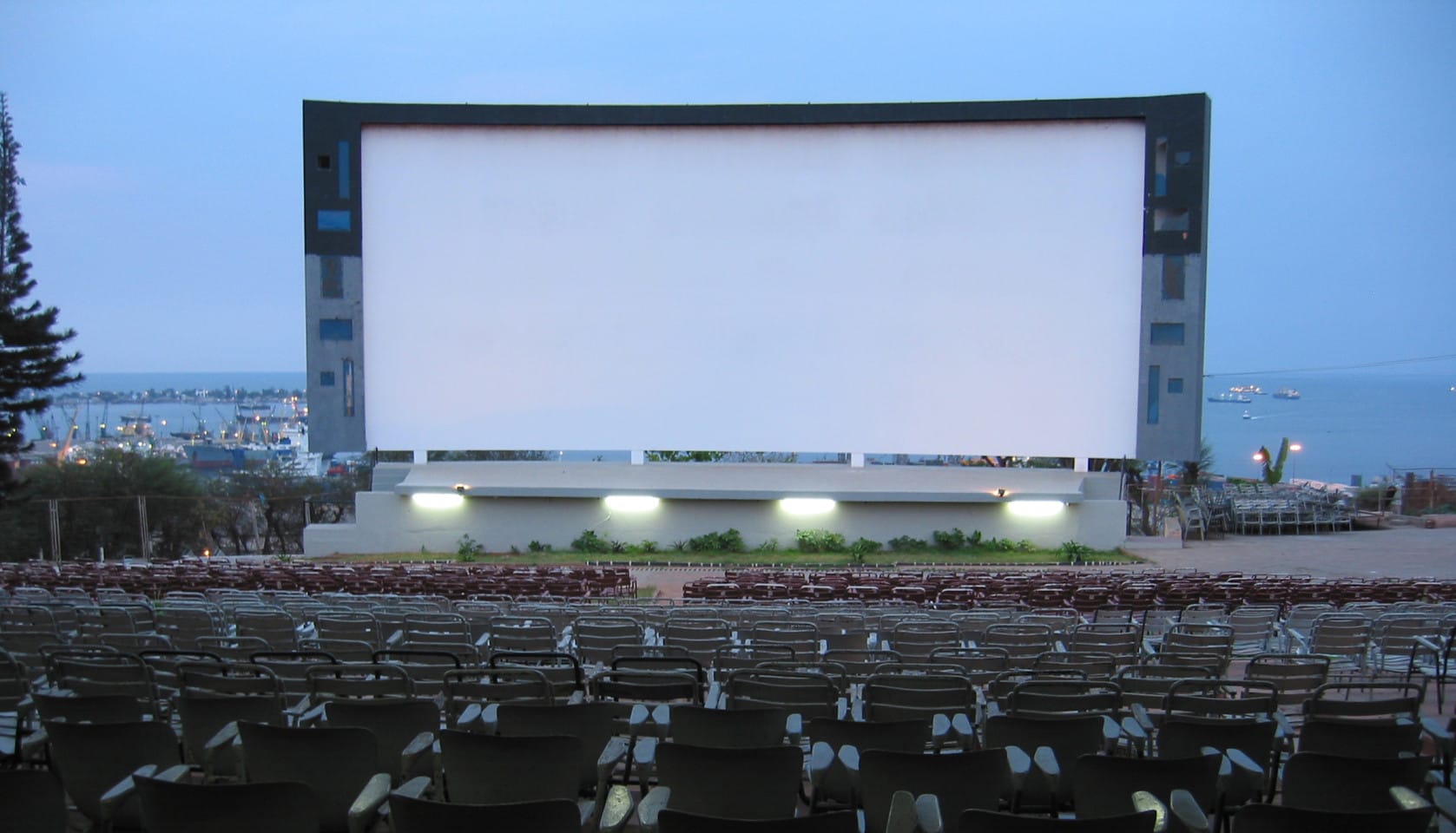 Antigo cine Miramar vendido aos chineses sem detalhes do negócio