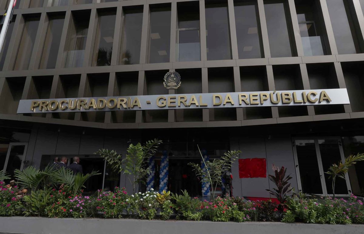 PGR identifica falhas no combate ao branqueamento de capitais em Angola