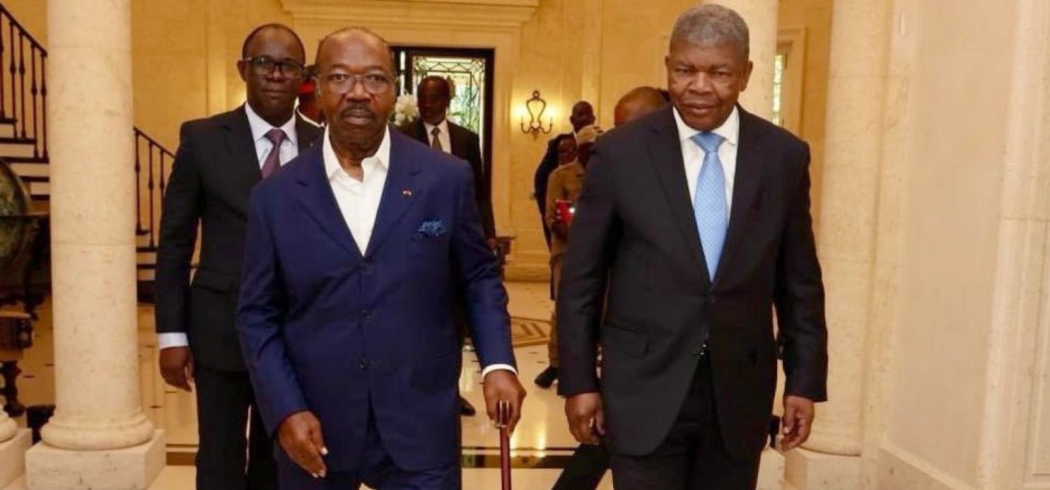 Ali Bongo deixa Angola