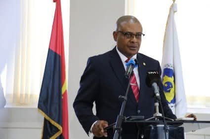 DIRECTOR DO SME EM MAUS LENÇÓIS: ACTIVISTAS CERRAM FILEIRAS PARA “ACABAR COM OS MIXEIROS DO MINISTRO DO INTERIOR”