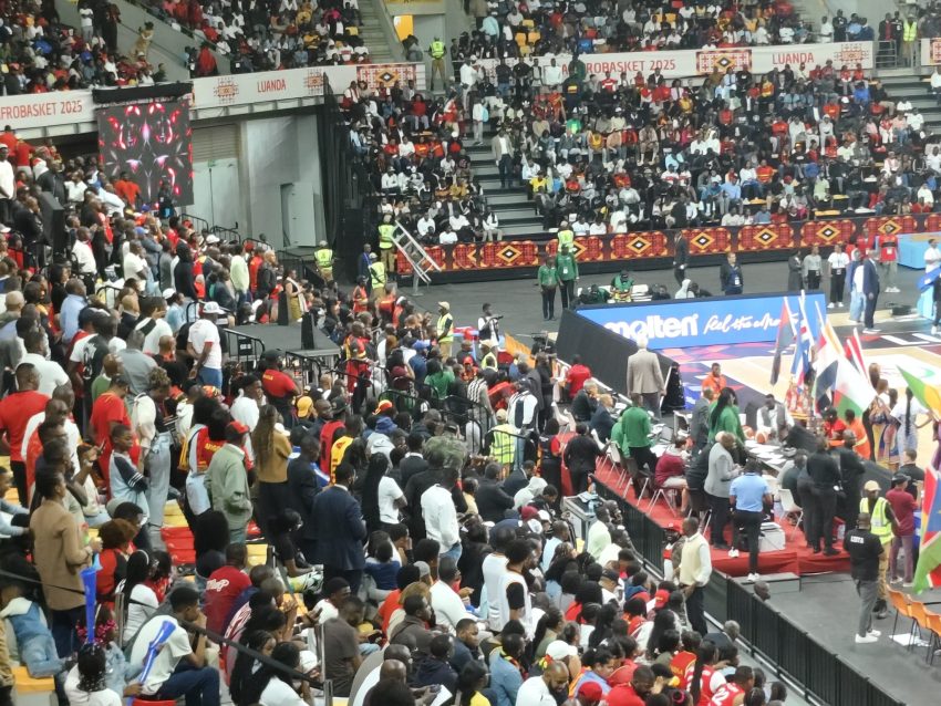 Angola venceu, mas a organização tropeçou