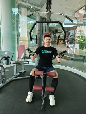 Destaque Internacional: João Ortiz Brilha no Futsal da Indonésia, Enaltecendo a Escola Brasileira