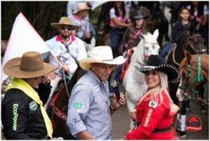 Tradição e protagonismo feminino marcam a 3ª Cavalgada das Vaqueiras do ABC