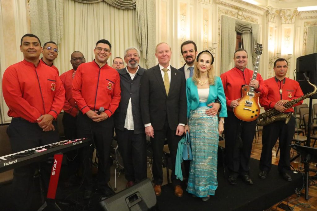 Finlândia celebra 108 anos de independência