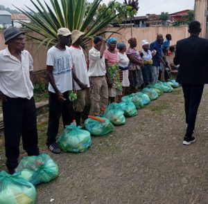 SociedadeAngola distribui cabazes de Natal às famílias mais vulneráveis de São Tomé e Príncipe